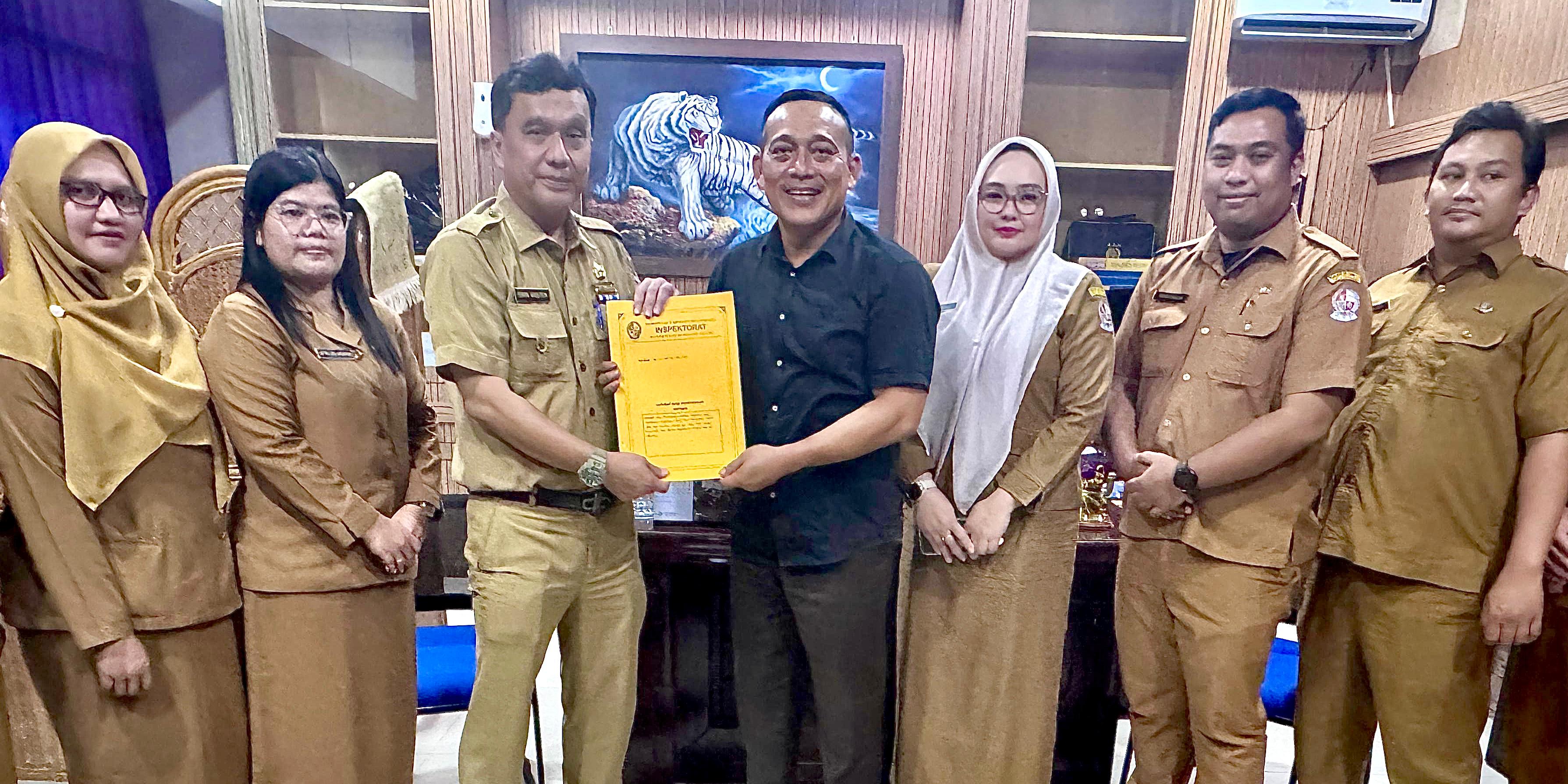 Inspektorat Serahkan Hasil Pemeriksaan ke Kejari Deli Serdang